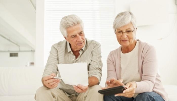 Insurance period for old-age pension for men and women - minimum and calculation rules