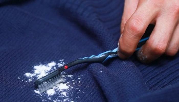 How to remove oil stains from clothes How to remove oil from clothes